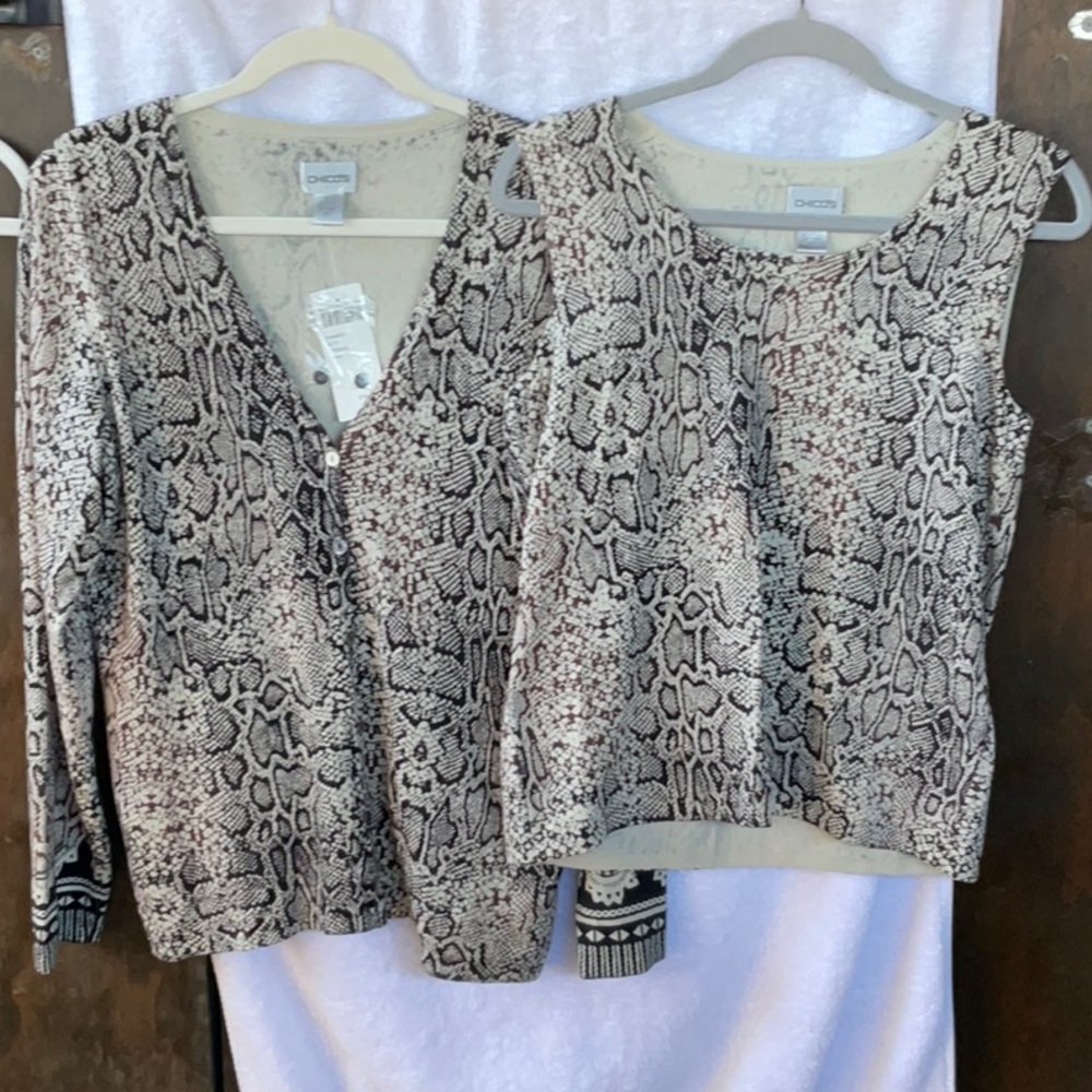 Chico's Animal Print Cardigan and Sleeveless Blouse Set; M/8